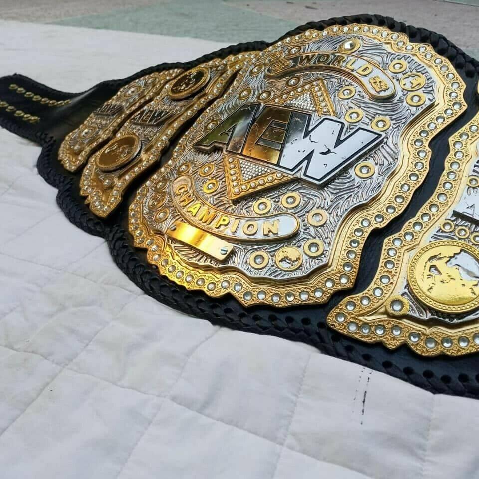 AEW Heavyweight Championship Belt 24K Gold Replica - Image 3