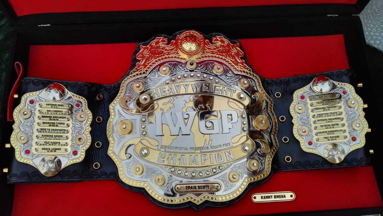 IWGP V4 HEAVYWEIGHT Zinc Championship Belt - Image 6