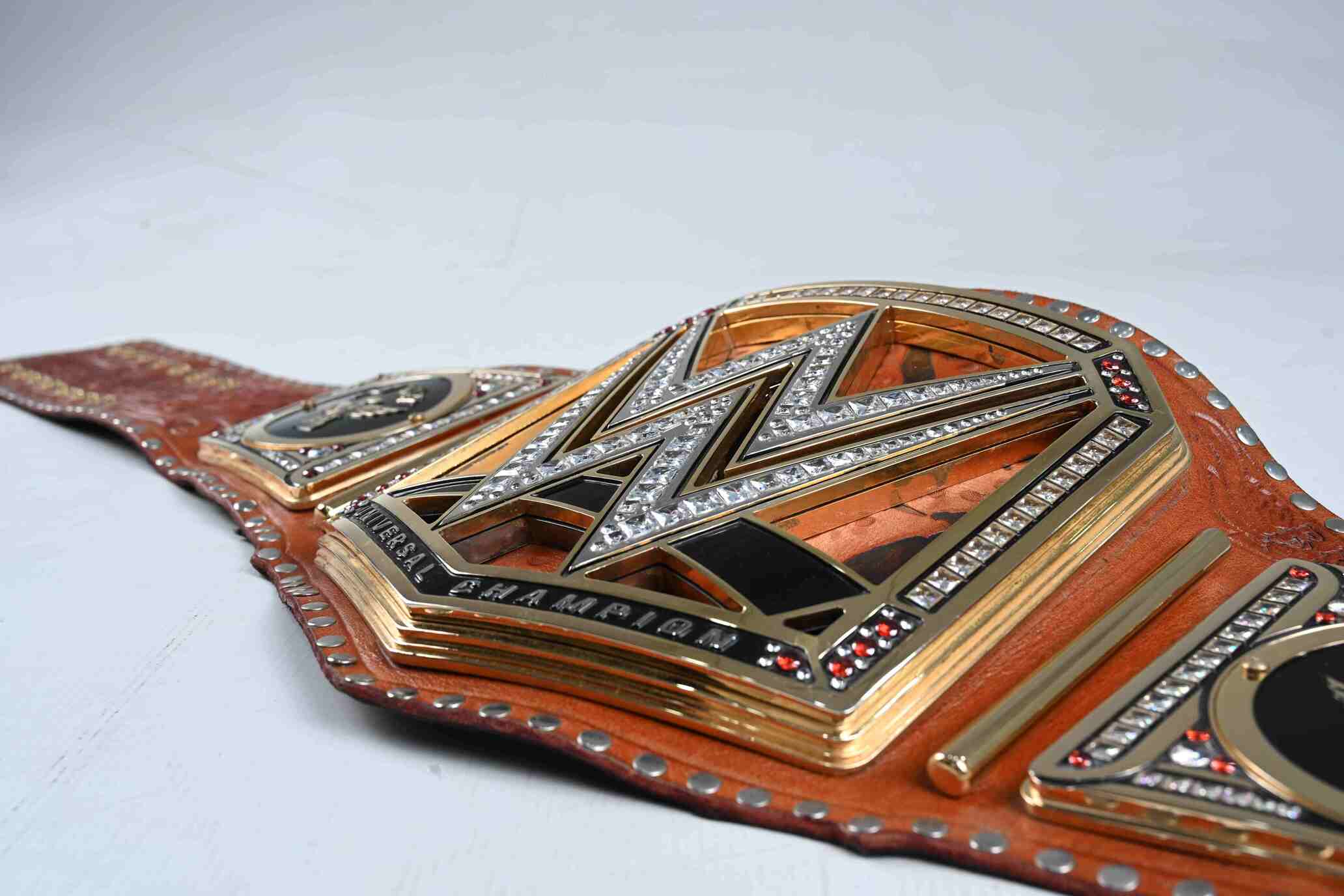 WWE Universal Premium CNC Championship Belt Replica - Image 2